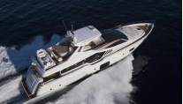 Luxury motor yacht Ferretti 870